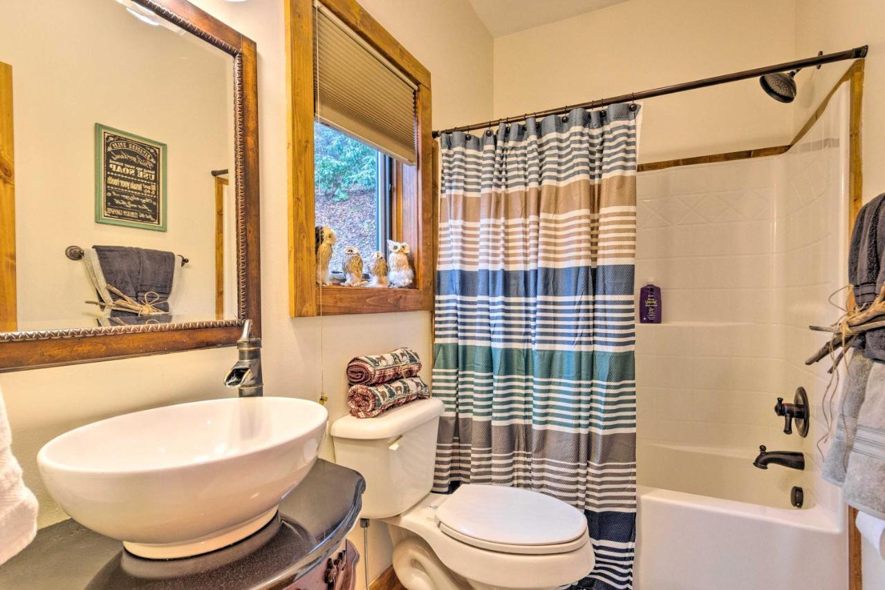 Mountain Cabin With Fire Pit, Walk To Golf And Fishing Vilas エクステリア 写真